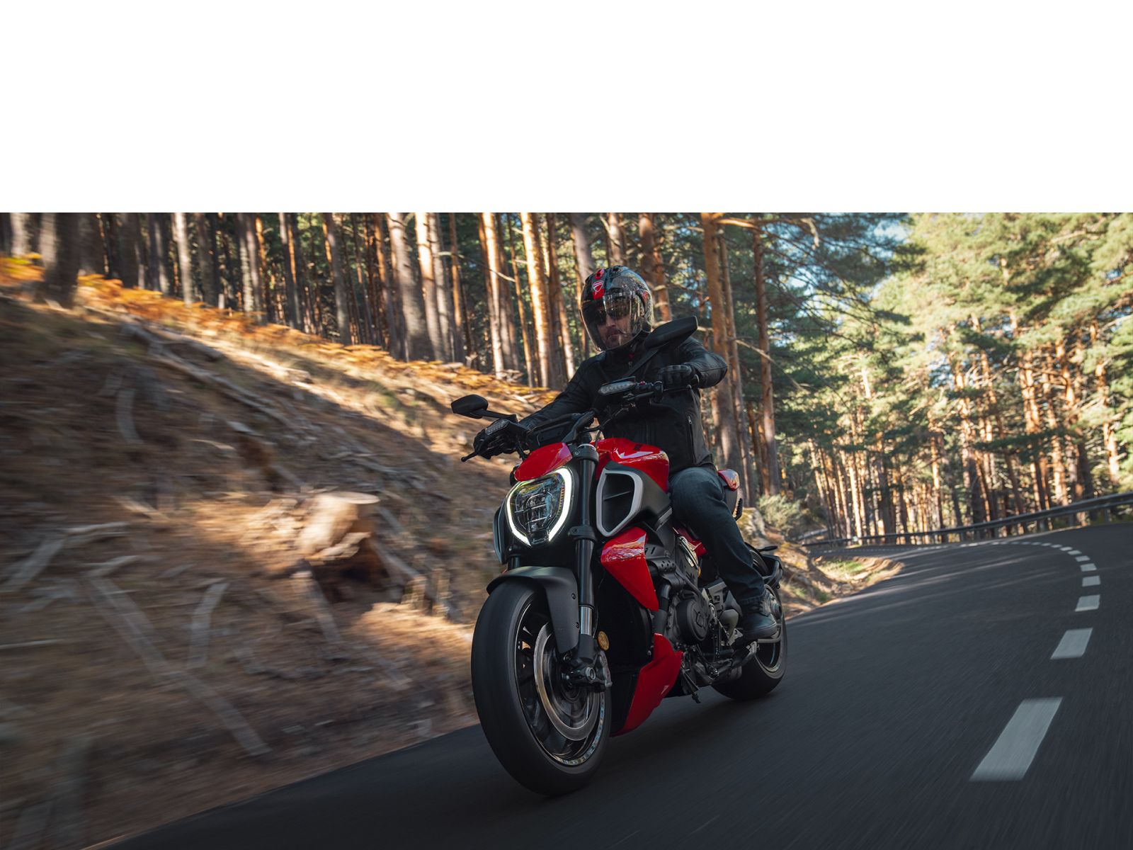 Мотоцикл DUCATI Diavel V4 (RED) 2026